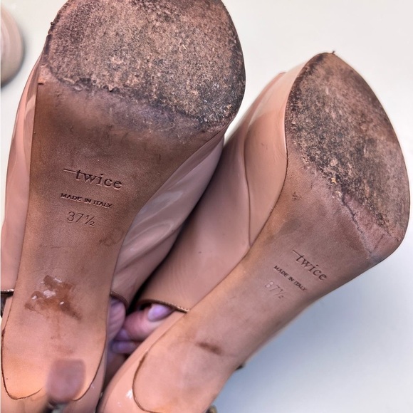 TWICE MADE IN ITAKY Tan Stiletto Slingback Heels WITH COOL SPARKLE DESIGN PIECE - Picture 7 of 9